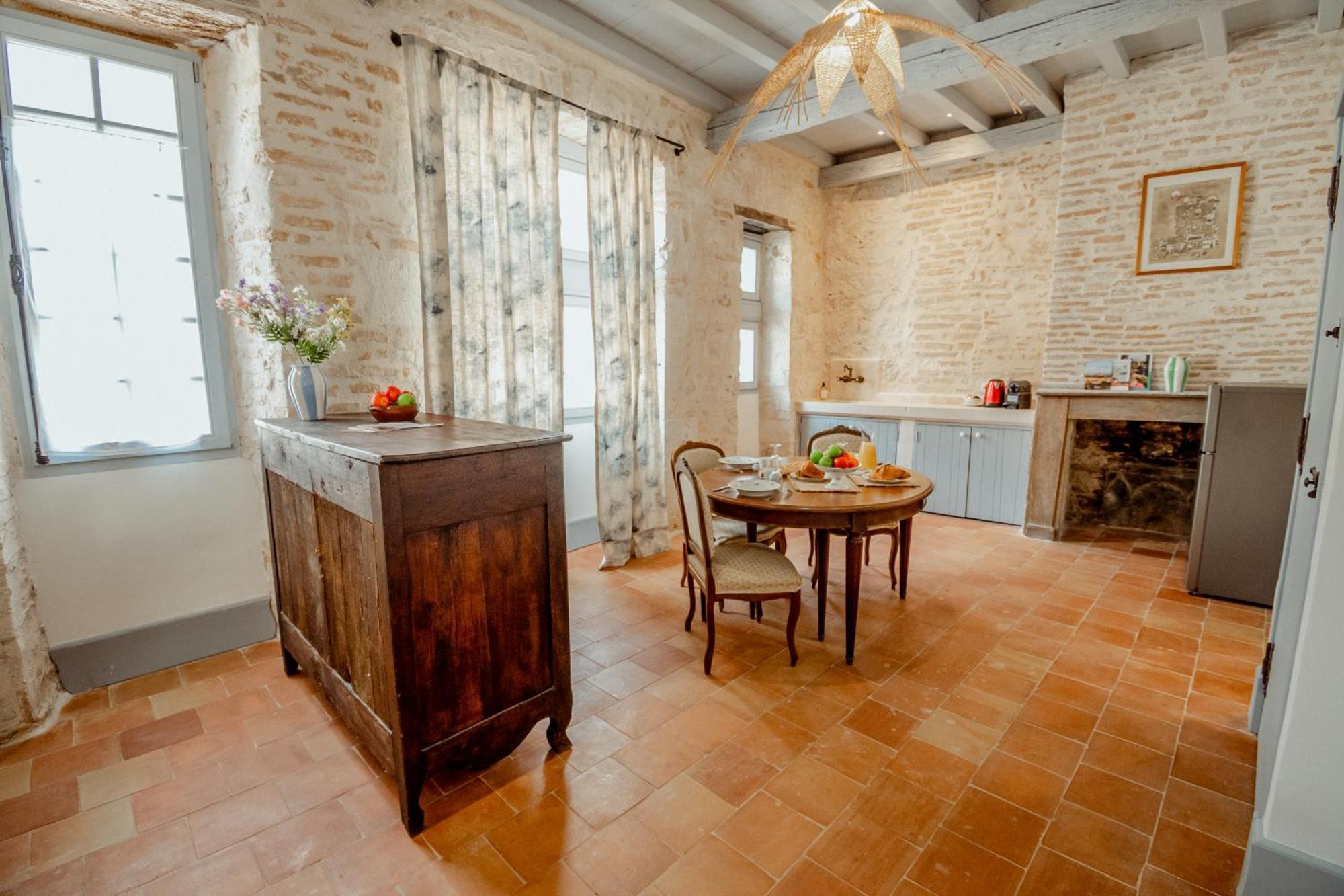 La Chambre Bleue Lauzerte Exterior photo