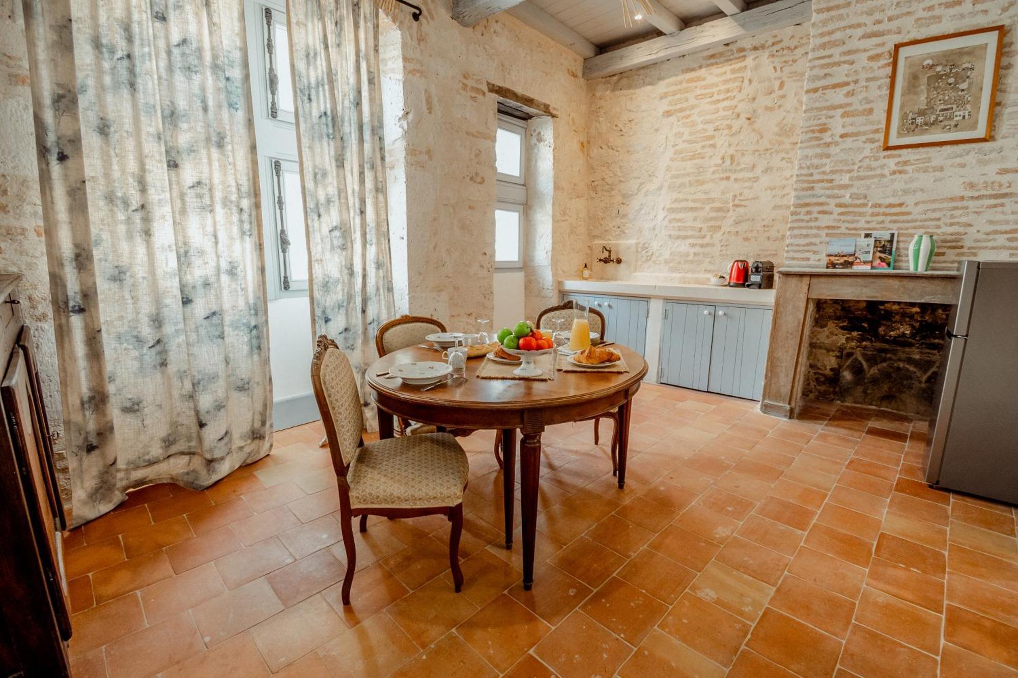 La Chambre Bleue Lauzerte Exterior photo