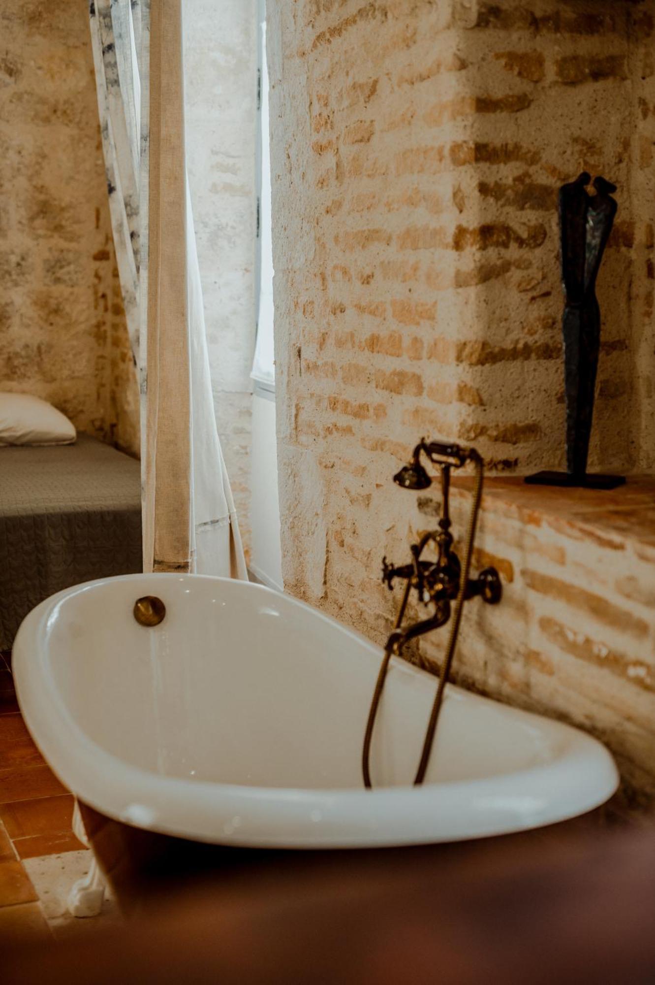 La Chambre Bleue Lauzerte Exterior photo